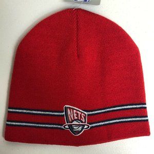 Vintage Brooklyn Nets Logo Embroidered Beanie Knit Hat NBA Basketball Red Stripe